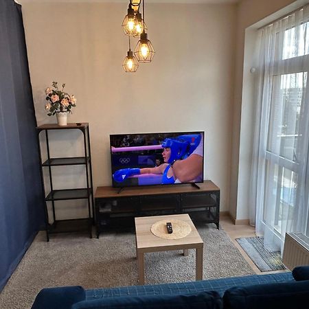 Your Home - Stylish Studio Apartment In Center, With Balcony & Self Check-In Vilnius Exterior photo