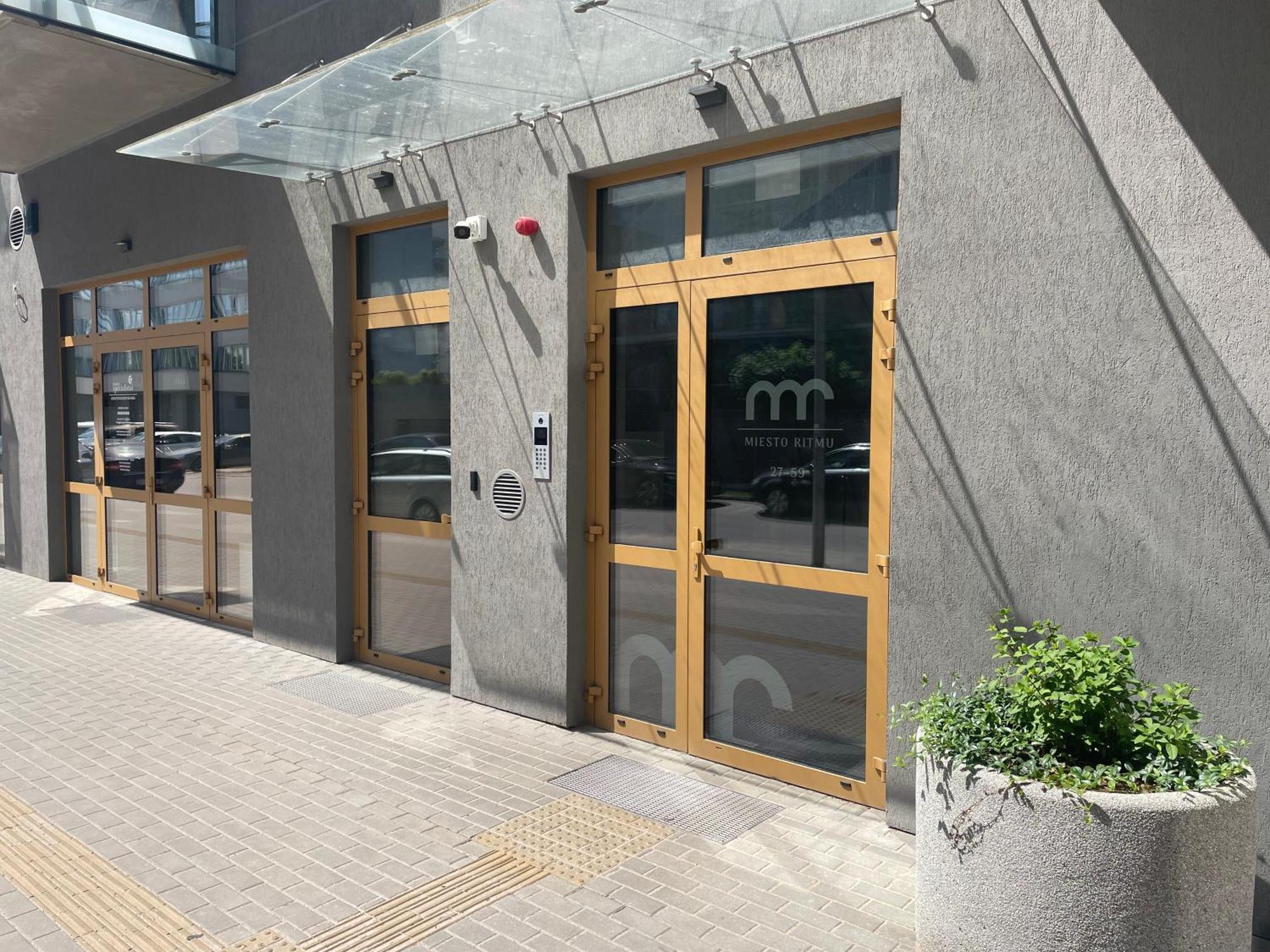 Your Home - Stylish Studio Apartment In Center, With Balcony & Self Check-In Vilnius Exterior photo